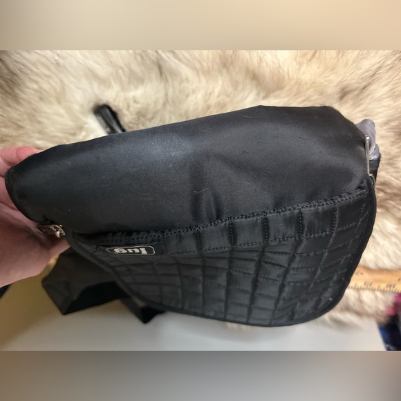 Lug crossbody bag - Picture 8 of 14